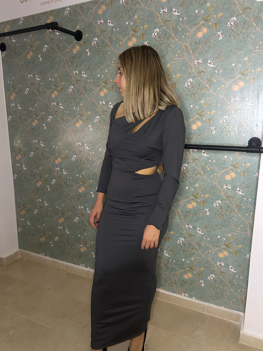 Vestido con aperturas gris oscuro